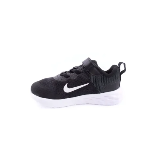 Sapatilha NIKE Revolution 6
