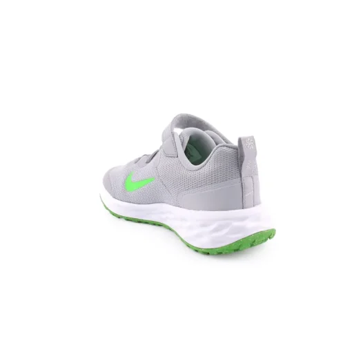 Sapatilha NIKE Revolution 6