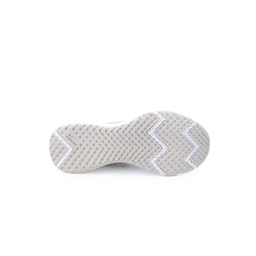 Sapatilha Nike Revolution 5