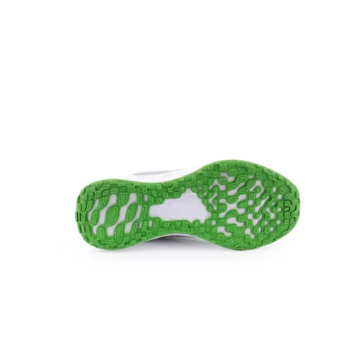 Sapatilha NIKE Revolution 6