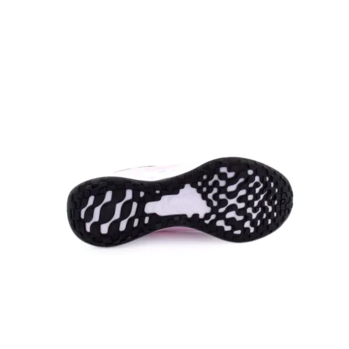 Sapatilha NIKE Revolution 6