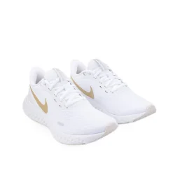 Sapatilha Nike Revolution 5