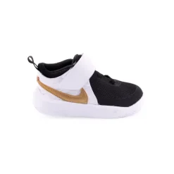 Sapatilha NIKE Team Hustle D 10