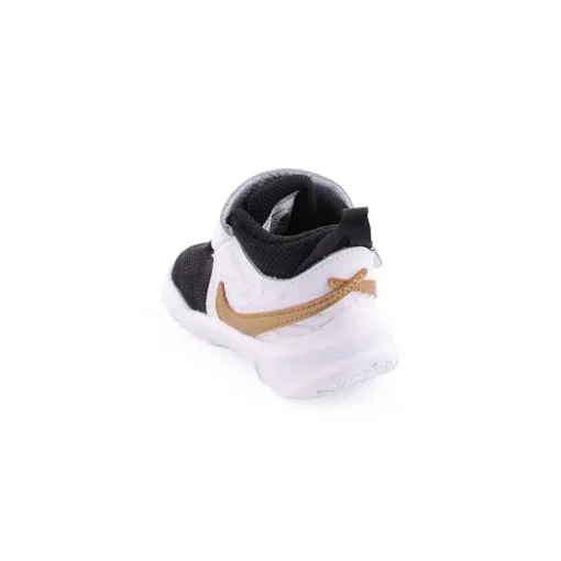 Sapatilha NIKE Team Hustle D 10